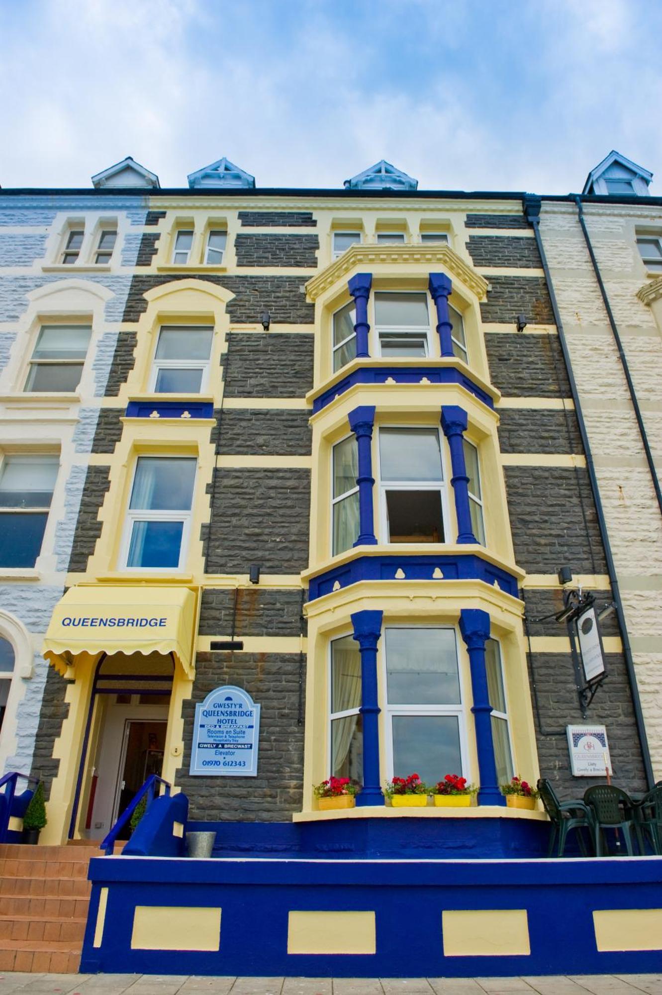 Queensbridge Hotel Aberystwyth Bagian luar foto
