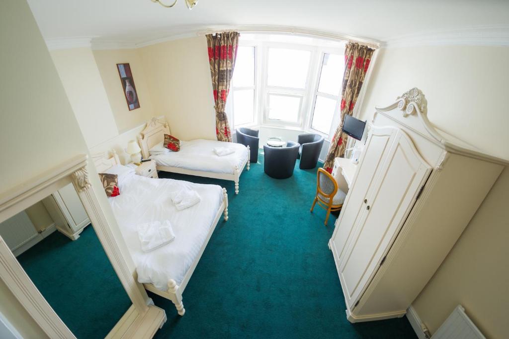 Queensbridge Hotel Aberystwyth Bagian luar foto