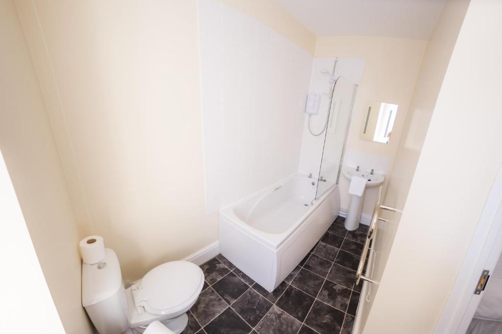 Queensbridge Hotel Aberystwyth Bagian luar foto