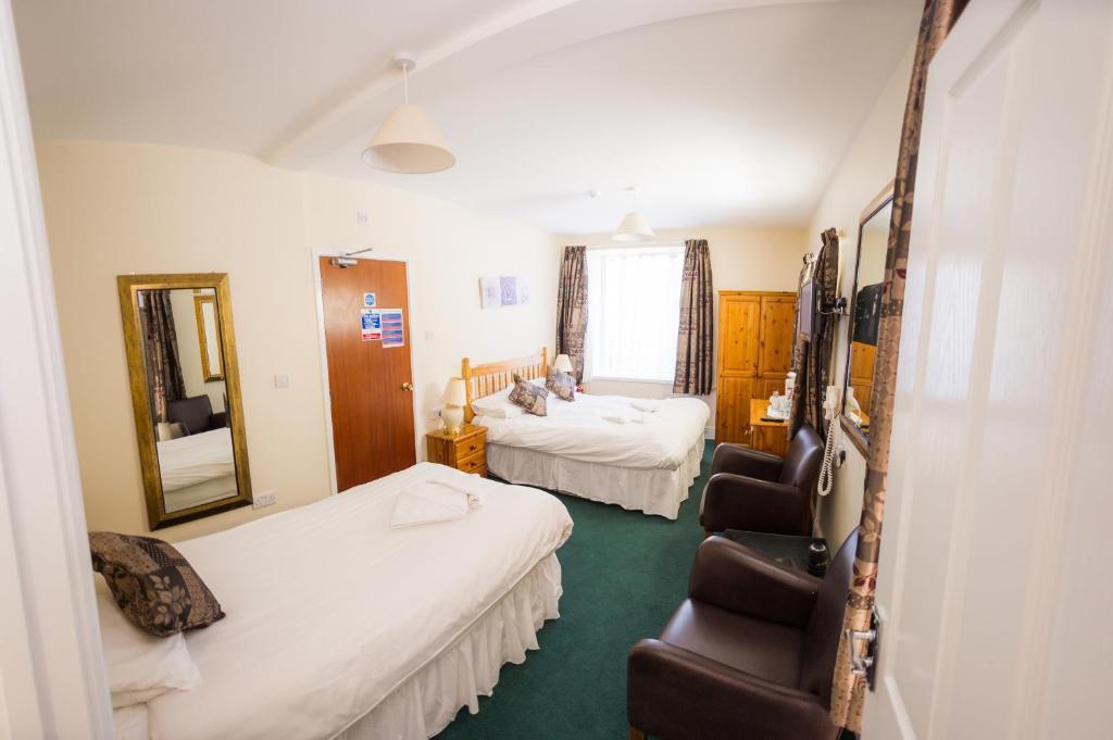 Queensbridge Hotel Aberystwyth Bagian luar foto